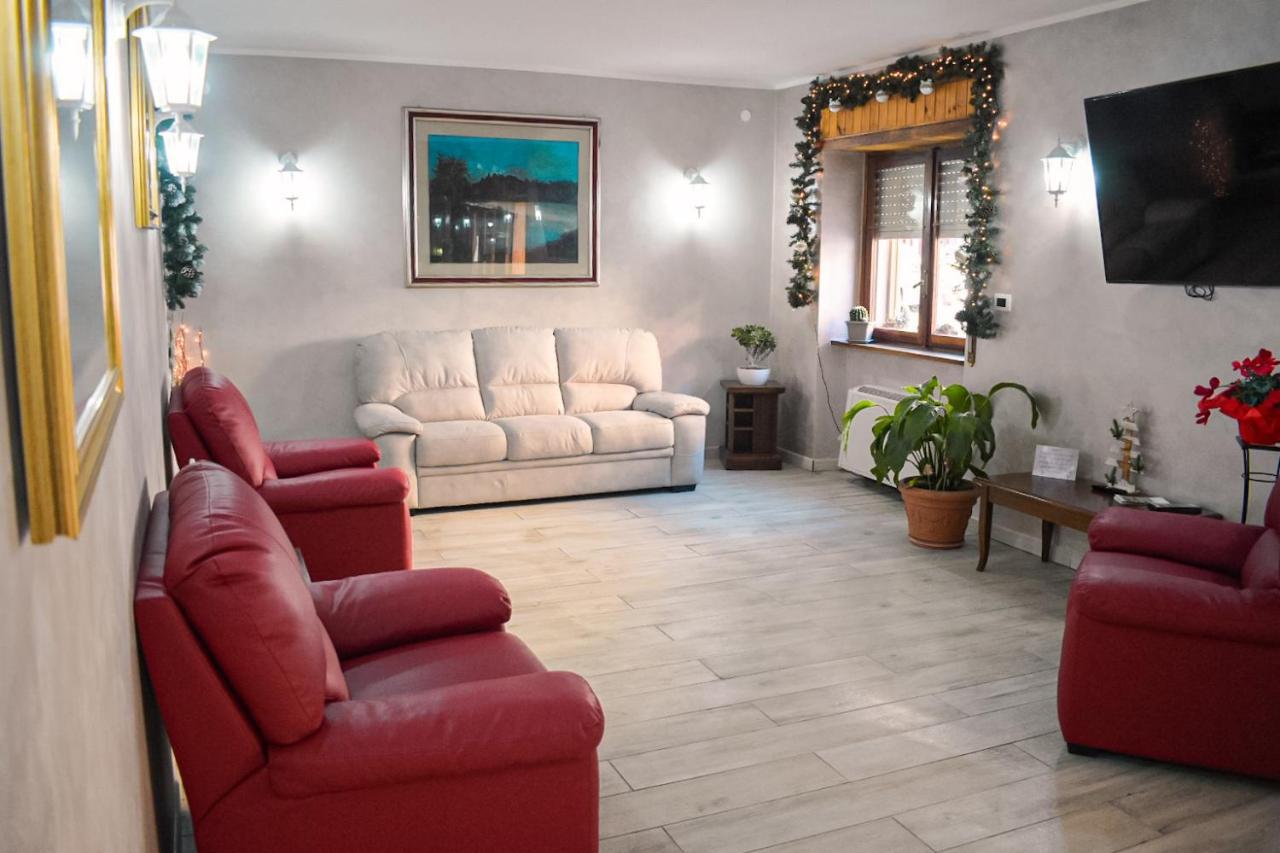 Lo Sciatore Hotel & Restaurant Camigliatello Silano Zewnętrze zdjęcie