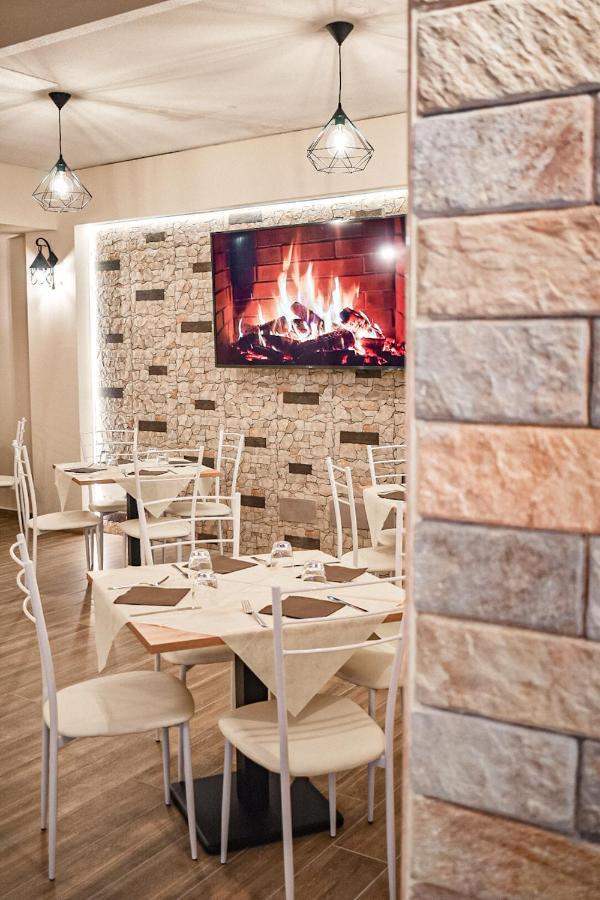 Lo Sciatore Hotel & Restaurant Camigliatello Silano Zewnętrze zdjęcie